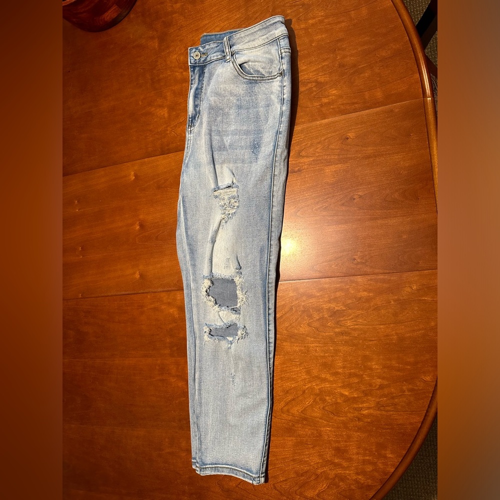 Distressed Jeans - Picture 3 of 3